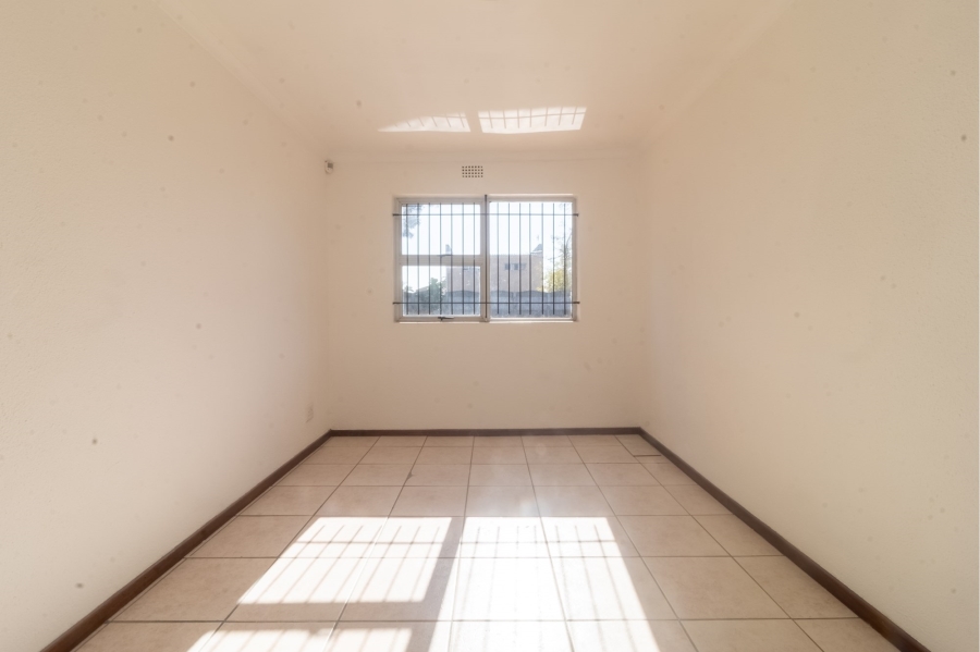 5 Bedroom Property for Sale in Windsor Park Western Cape